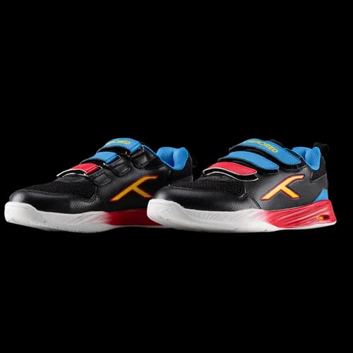 Court Champions - Badminton Shoes